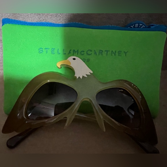 Stella McCartney kids eagle sunglasses with Neon Green Case
